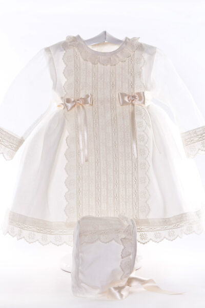 VESTIDO CON CAPOTA REF. 7117